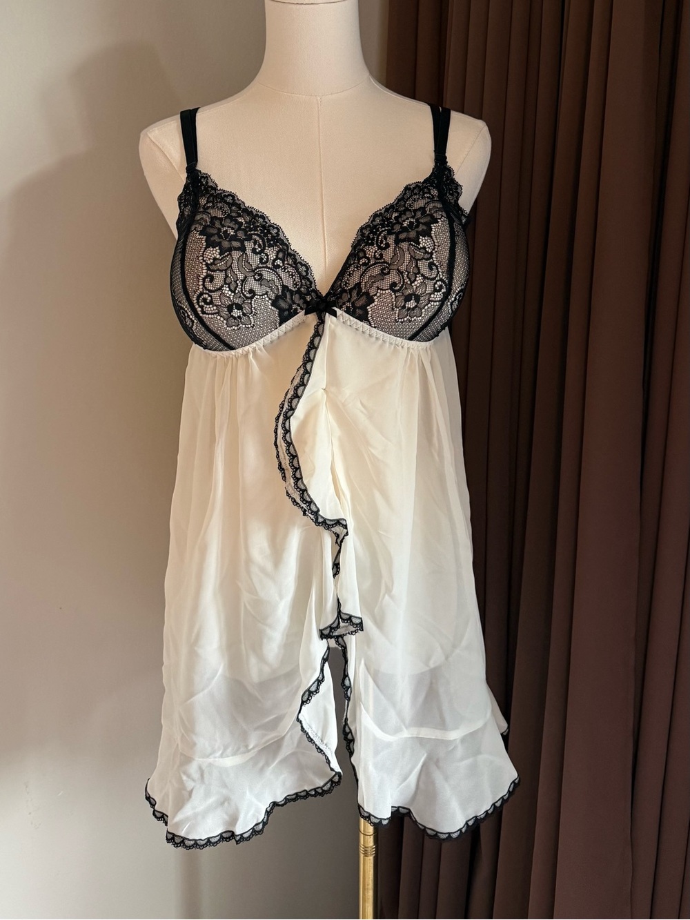 Linea Donatella Black Lace & Cream Sheer Babydoll